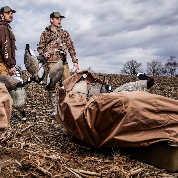 Beavertail Men in Field with Full Body Goose Decoys using Medium Decoy Hauler Sled Package